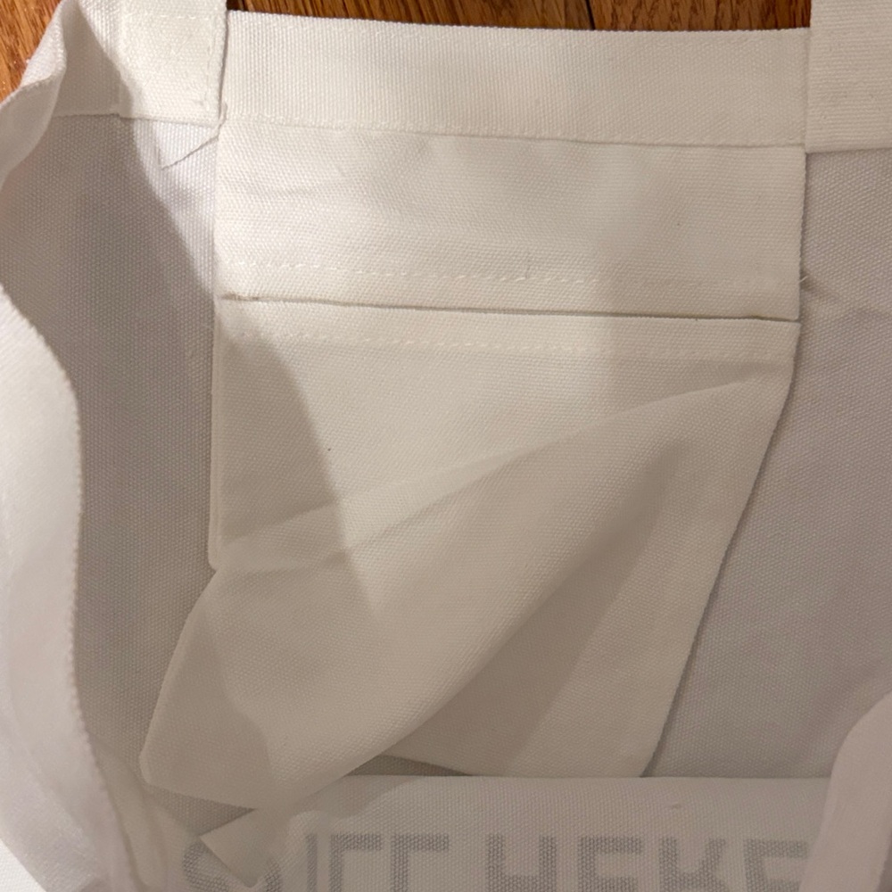 STILL HERE tote bag - Picture 2 of 3